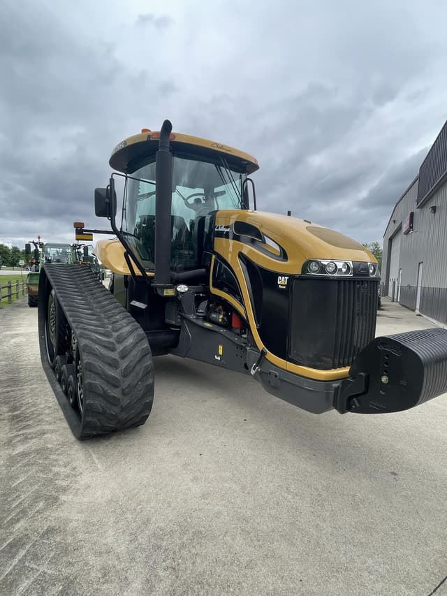 Image of Challenger MT765C equipment image 1