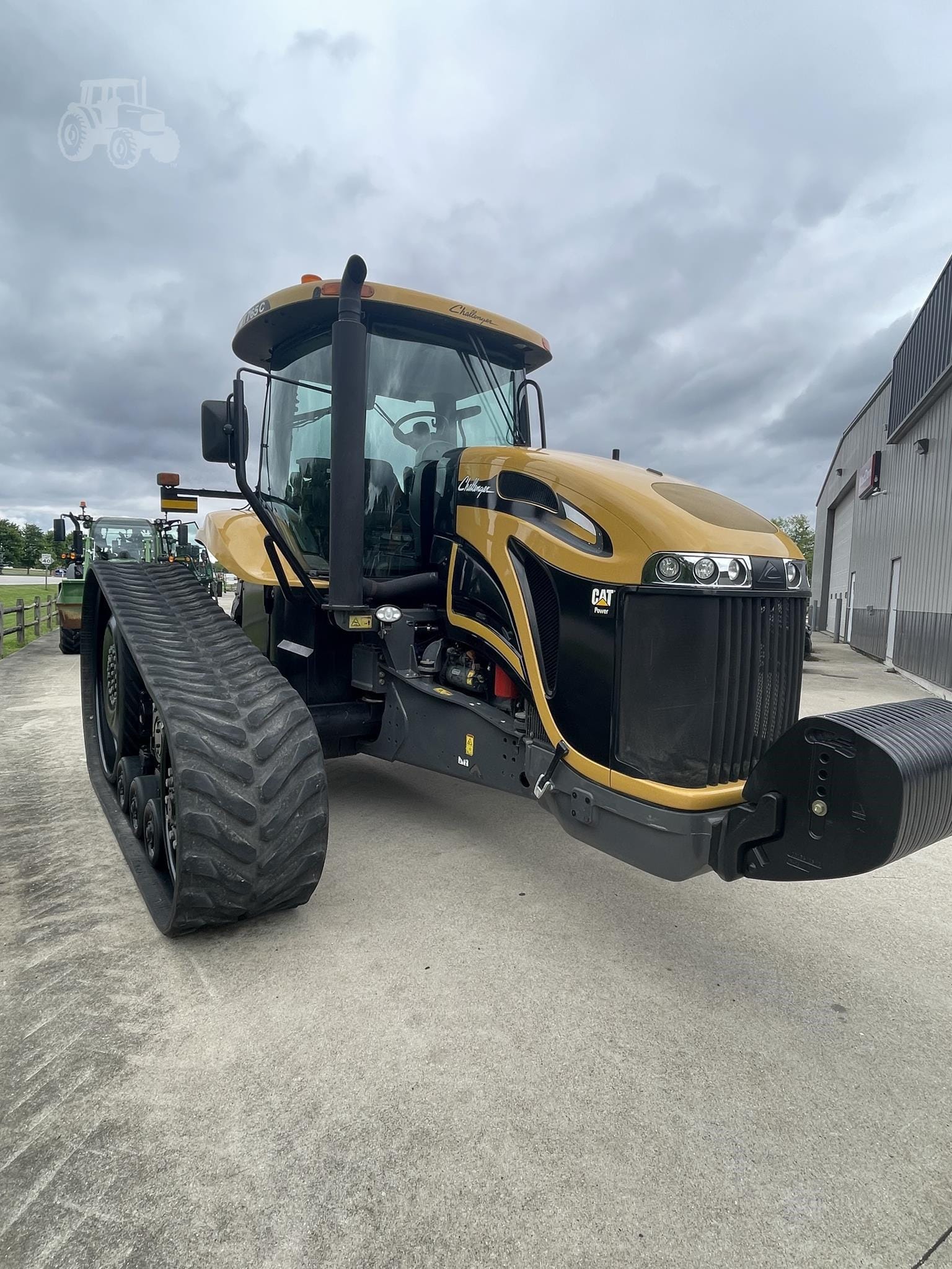 2009 Challenger MT765C Equipment Image0