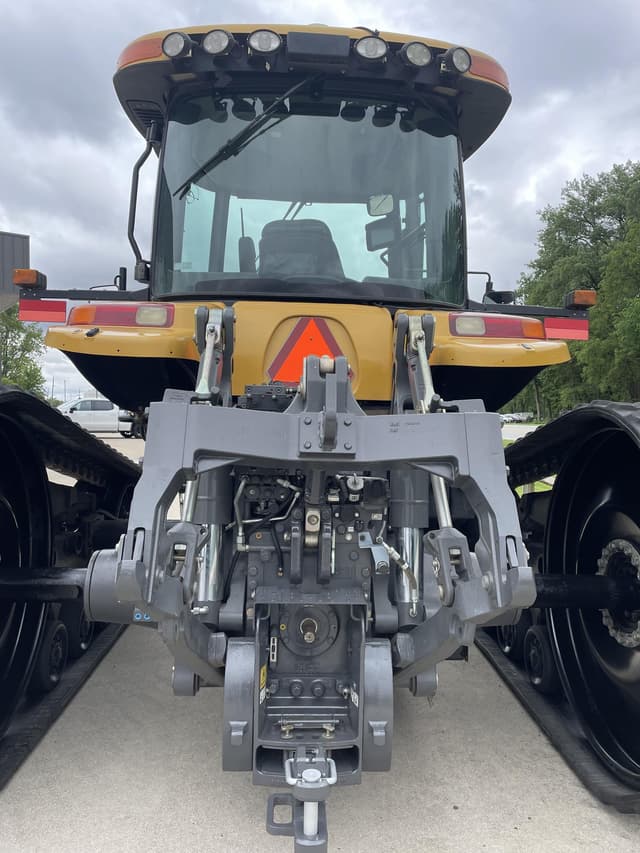 Image of Challenger MT765C equipment image 4