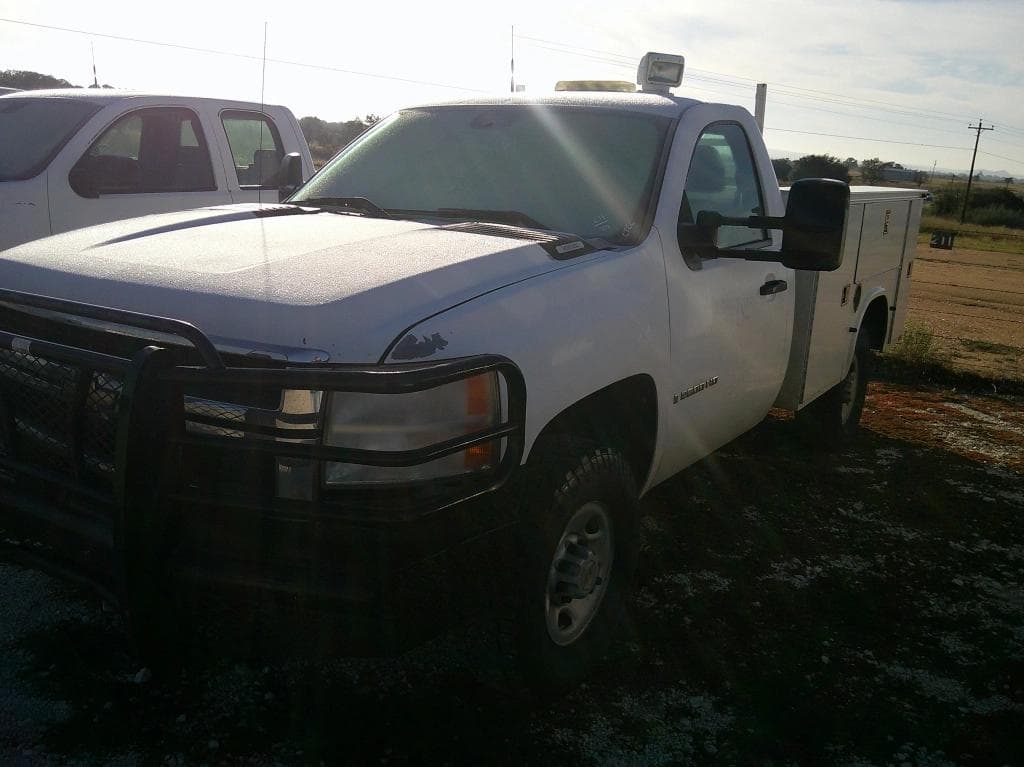 Image of Chevrolet 2500 Image 0