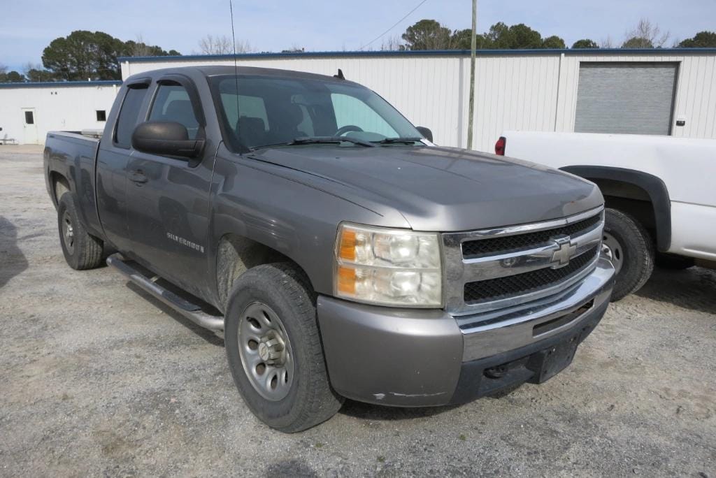 2009 Chevrolet 1500 Equipment Image0