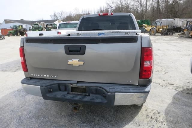 Image of Chevrolet 1500 equipment image 4