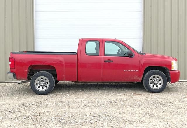 Image of Chevrolet 1500 equipment image 2