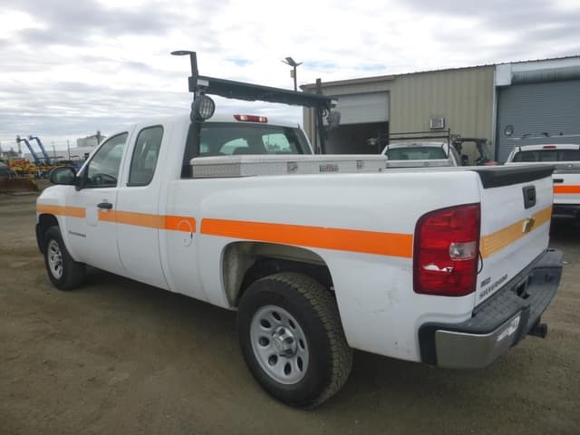 Image of Chevrolet 1500 equipment image 3