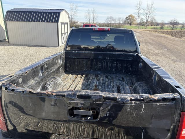 Image of Chevrolet 2500 equipment image 3