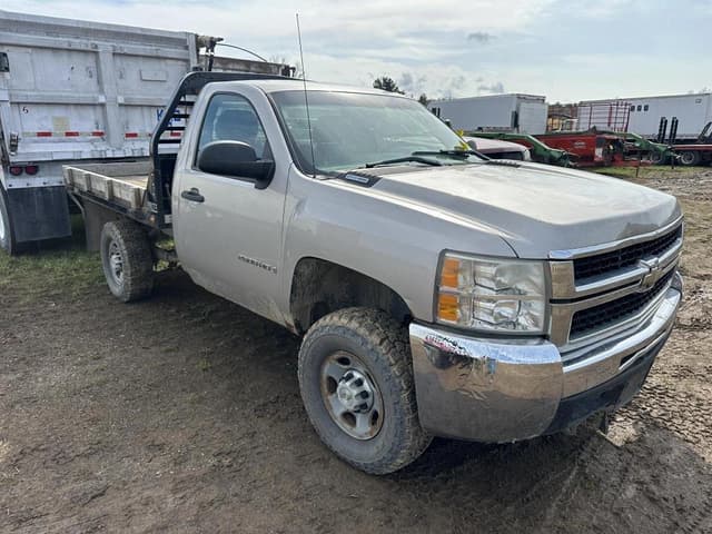 Image of Chevrolet 2500HD equipment image 1