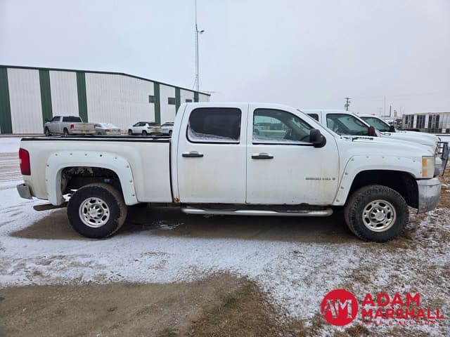 Image of Chevrolet 2500HD equipment image 3