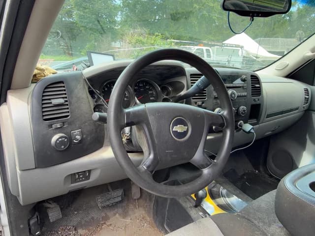 Image of Chevrolet 2500HD equipment image 4