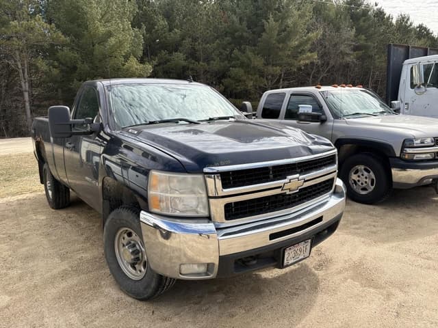 Image of Chevrolet 3500 equipment image 2