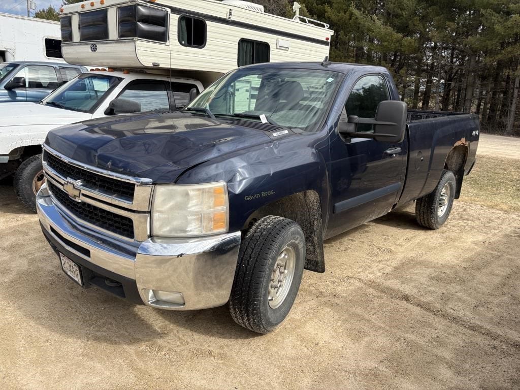 2009 Chevrolet 3500 Equipment Image0