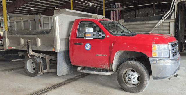 Image of Chevrolet 3500HD equipment image 4