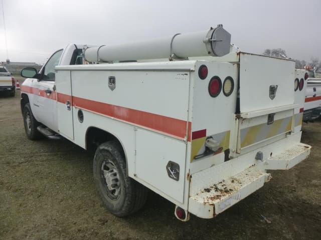 Image of Chevrolet 3500HD equipment image 3