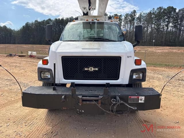 Image of Chevrolet 7500 equipment image 4