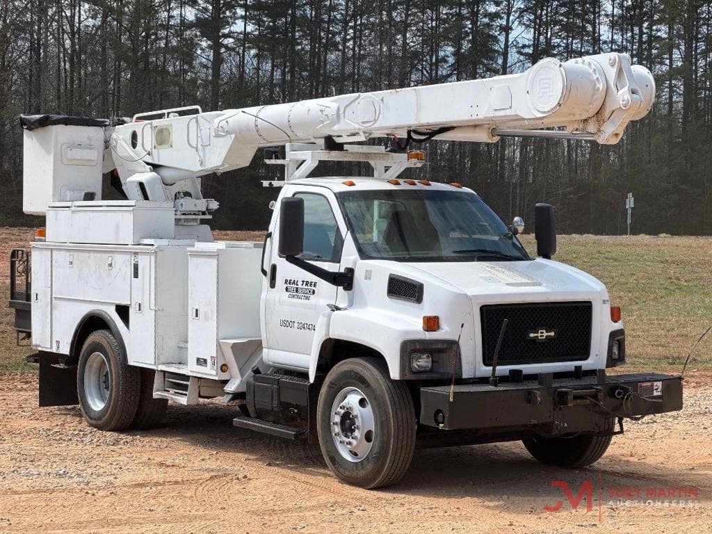 Image of Chevrolet 7500 Primary image