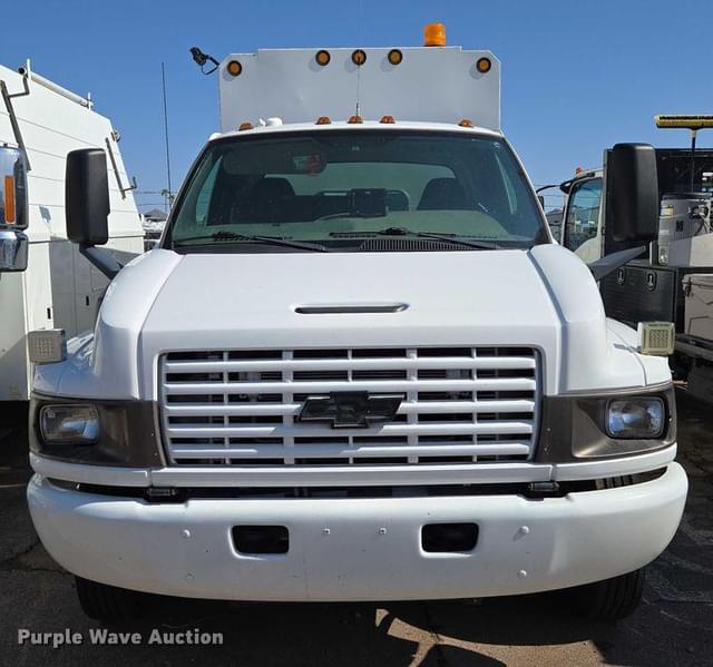 Image of Chevrolet C4 equipment image 1