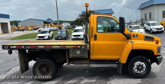 Image of Chevrolet C4500 equipment image 3