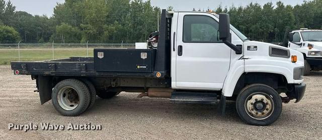 Image of Chevrolet C4500 equipment image 3