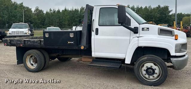Image of Chevrolet C4500 equipment image 3