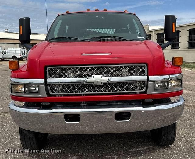 Image of Chevrolet C5500 equipment image 1
