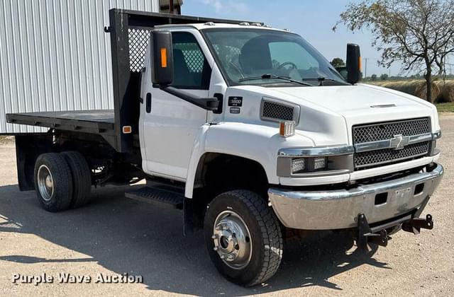 Image of Chevrolet C5500 equipment image 2