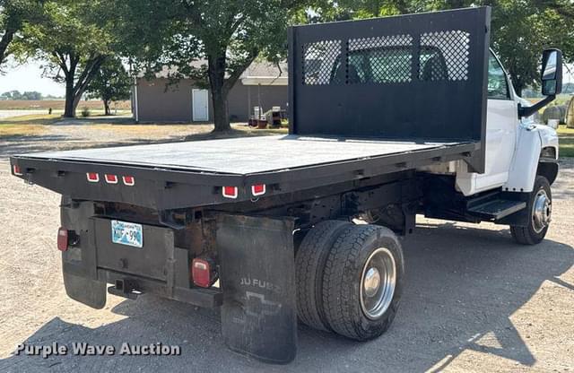 Image of Chevrolet C5500 equipment image 4