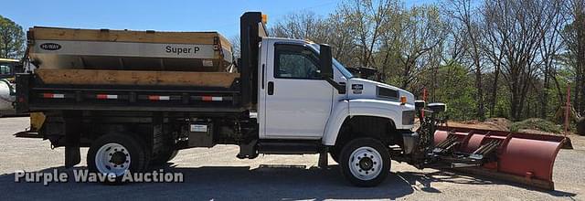 Image of Chevrolet C5500 equipment image 3