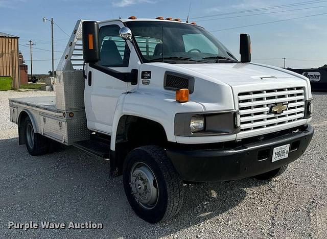 Image of Chevrolet C5500 equipment image 2