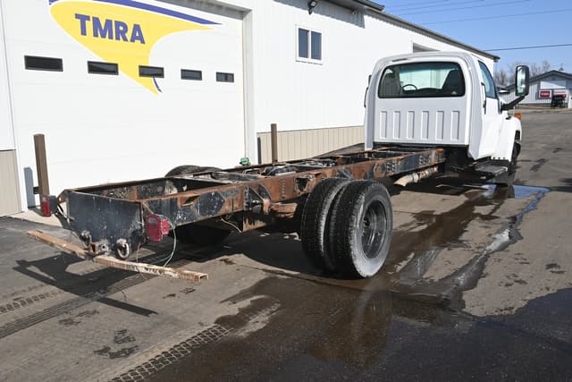 Image of Chevrolet C5500 equipment image 2