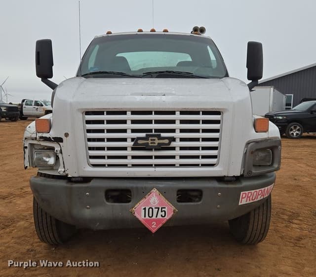 Image of Chevrolet CC8C042 equipment image 1