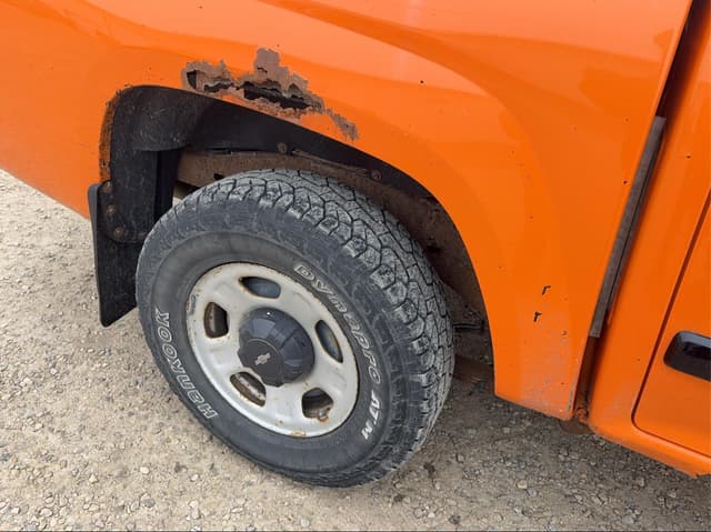 Image of Chevrolet Colorado equipment image 3