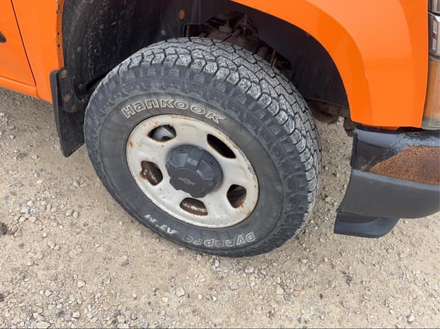 Image of Chevrolet Colorado equipment image 2