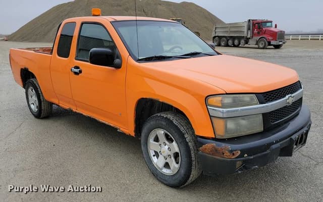Image of Chevrolet Colorado equipment image 2