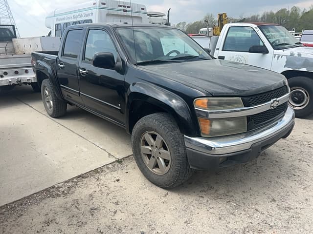 Image of Chevrolet Colorado equipment image 2