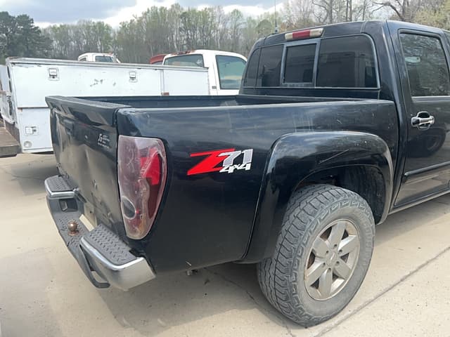 Image of Chevrolet Colorado equipment image 3