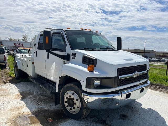 Image of Chevrolet C5500 equipment image 3