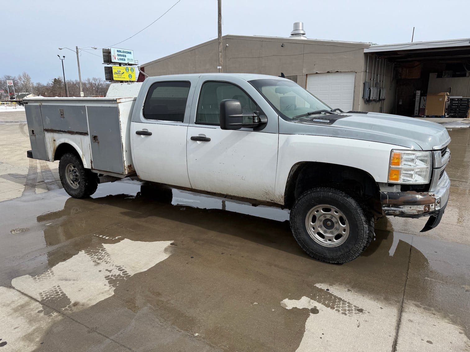 2009 Chevrolet 2500 Equipment Image0