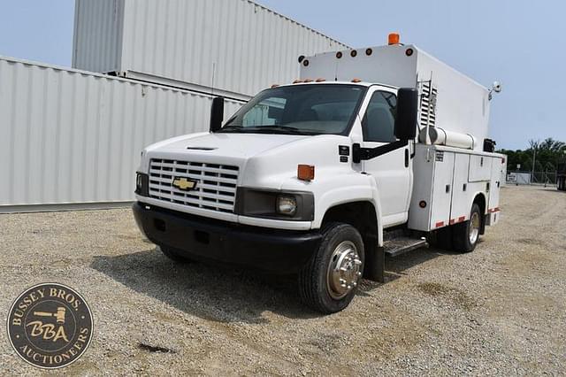 Image of Chevrolet C5500 equipment image 3