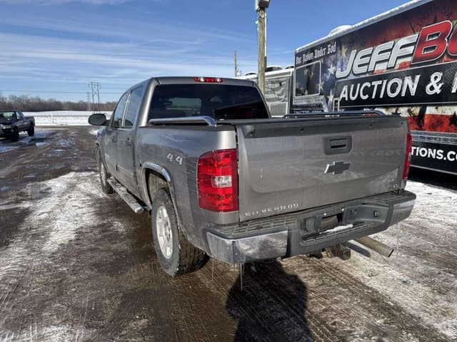 Image of Chevrolet 1500 equipment image 2