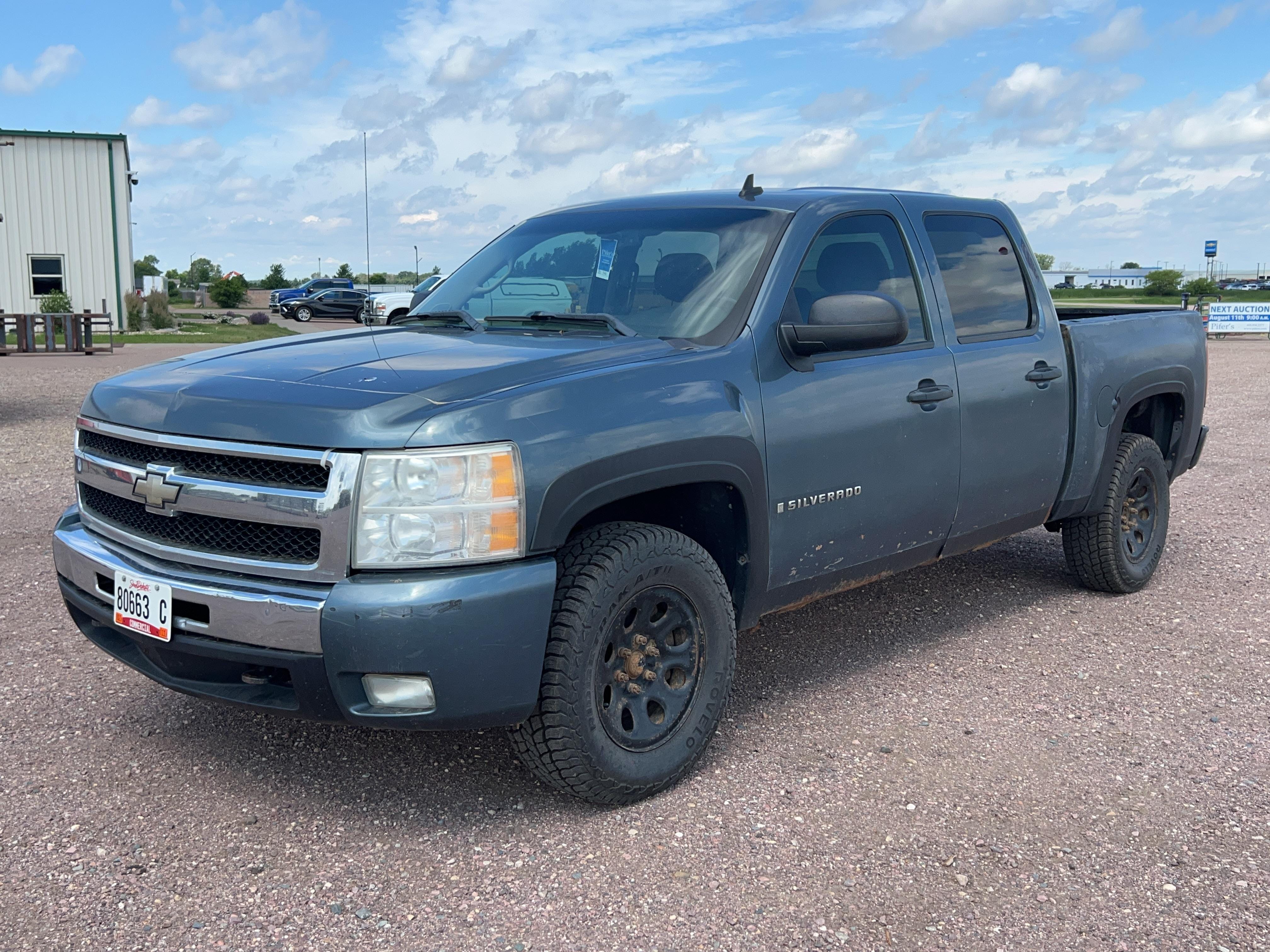 2009 Chevrolet 1500 Equipment Image0