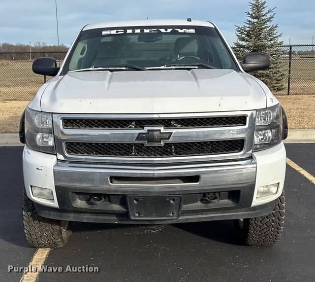 Image of Chevrolet 1500 equipment image 1