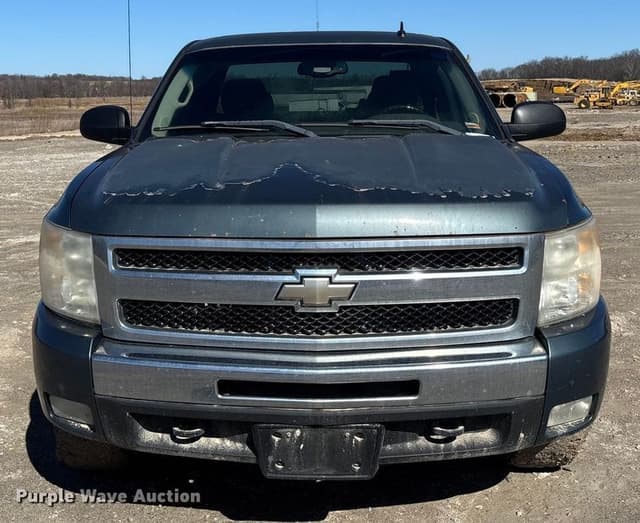 Image of Chevrolet 1500 equipment image 1