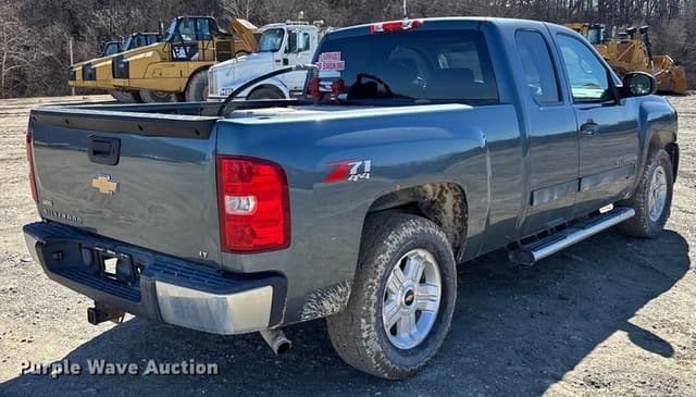 Image of Chevrolet 1500 equipment image 4