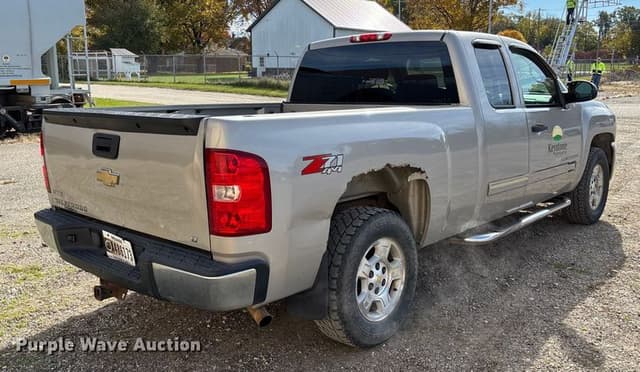 Image of Chevrolet 1500 equipment image 4