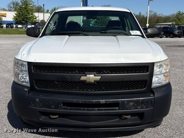 Image of Chevrolet 1500 equipment image 1
