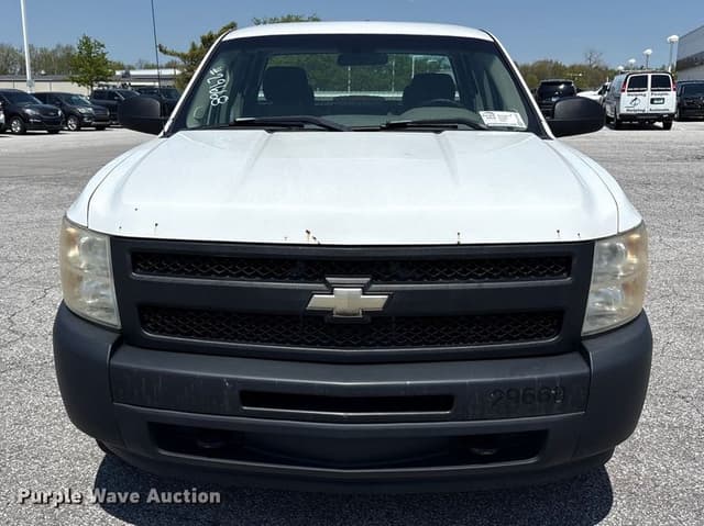 Image of Chevrolet 1500 equipment image 1