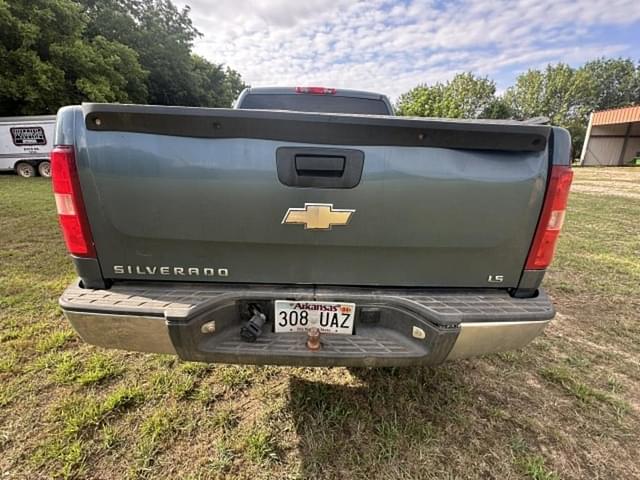 Image of Chevrolet 1500 equipment image 3