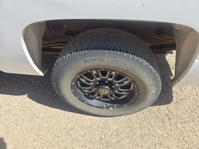 Image of Chevrolet 1500 equipment image 4