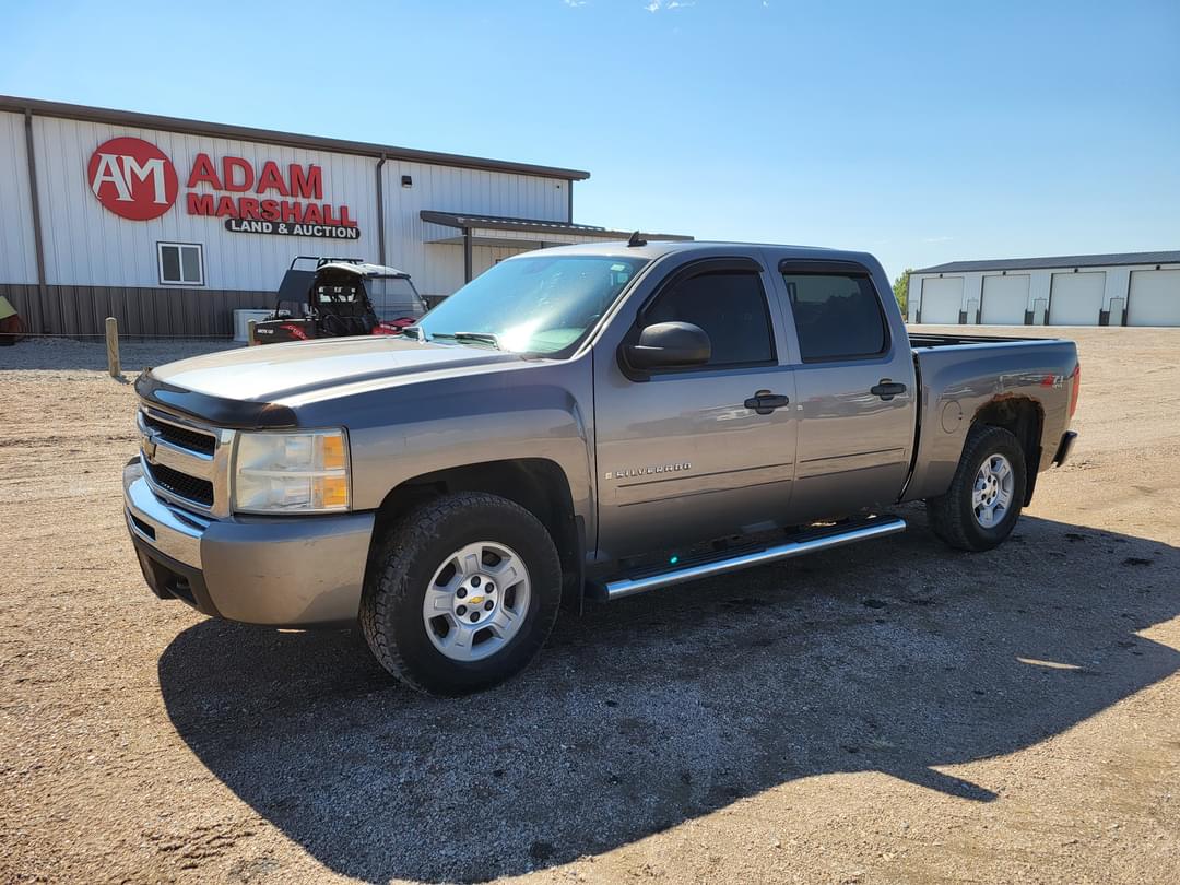 Image of Chevrolet 1500 Primary image