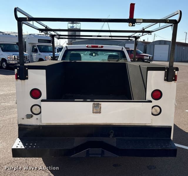 Image of Chevrolet 1500 equipment image 4