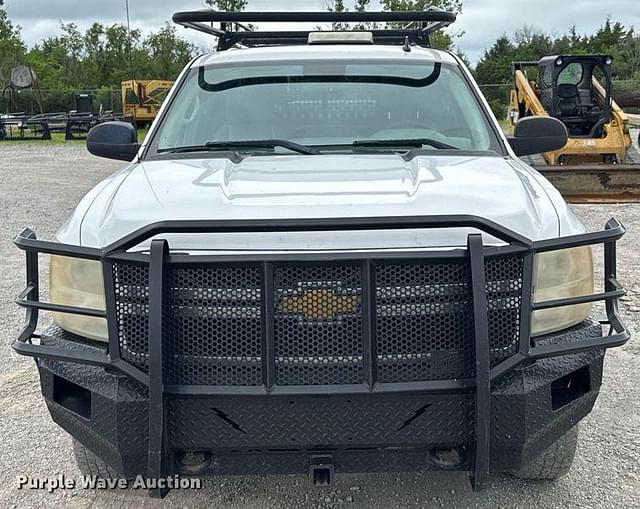 Image of Chevrolet 2500HD equipment image 1
